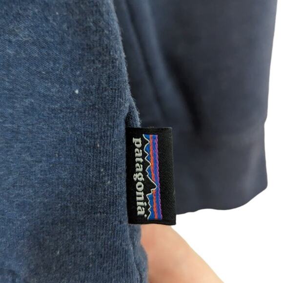 Patagonia Navy Blue Hoodie Women's Fitz Roy Far Out Ahnya Hooded Sweatshirt - Picture 4 of 7